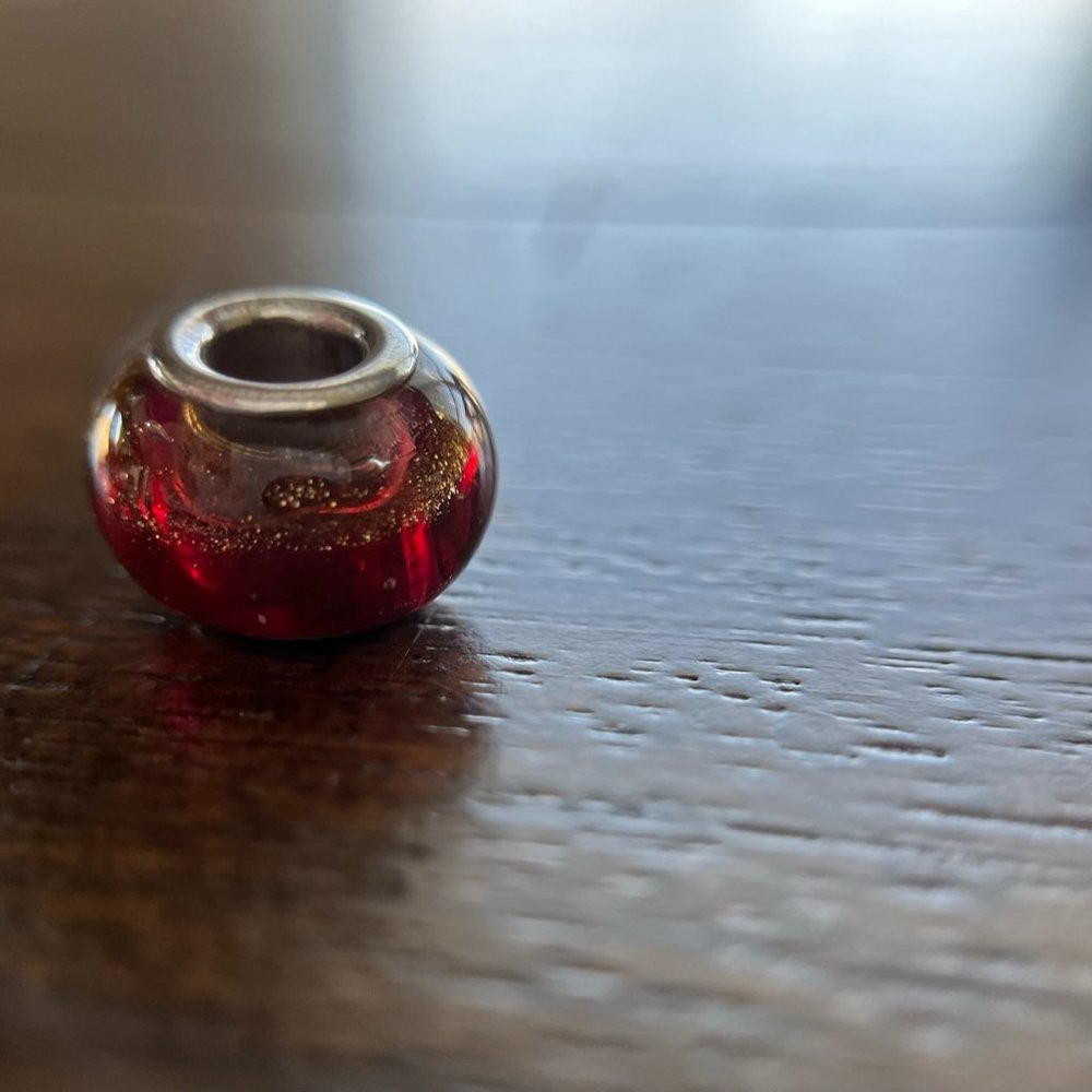 Red/Gold Swirl Bead